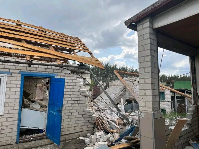 Оккупанты обстреляли из артиллерии село Подолы на Харьковщине 02