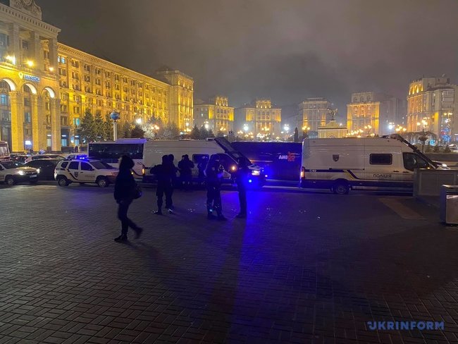 Кількасот мітингувальників-підприємців залишилися на Майдані 05