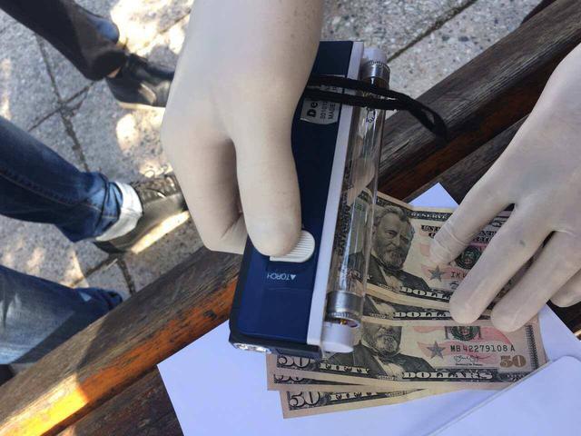 Uzhhorod official apprehended while accepting bribe 01
