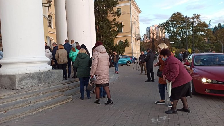 Московский блатняк на месте гибели Героев Небесной Сотни, - в Киеве протестуют против концерта российской певицы Ирины Круг 06