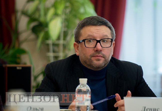 Украина должна действовать на опережение российской пропаганды по Крыму, - заявление ведущих украинских архивов 09