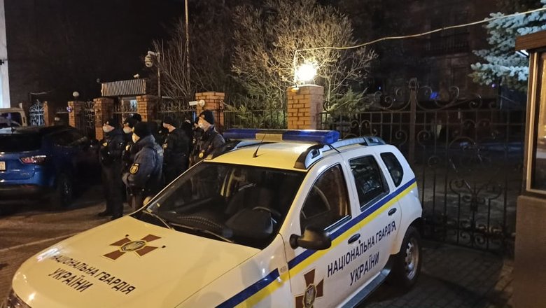 Украинцы у посольства Казахстана выразили поддержку протестующим 12