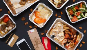 Доставку їжі щонайменше раз на тиждень замовляють 12% українців