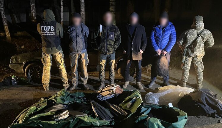 Човен за $14 тисяч: затримано організатора схеми, який допомагав трьом військовозобов’язаним переправитися через Дністер до Молдови, - ДПСУ. ВІДЕО+ФОТО