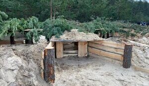 На півночі Рівненщини облаштовують оборонні позиції. ФОТОрепортаж