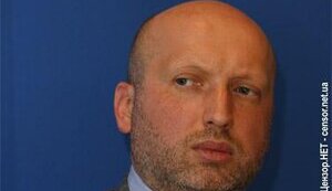 Турчинов: "регионы" ради власти "готовы объявить государственным языком Украины даже монгольский"