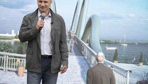 Кличко объявил о начале строительства нового пешеходного моста на Оболони. ФОТО