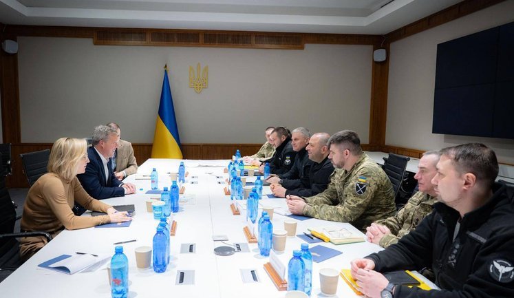 Умеров, Буданов и Иващенко провели встречу с делегацией США: Никаких решений вне рамок суверенитета