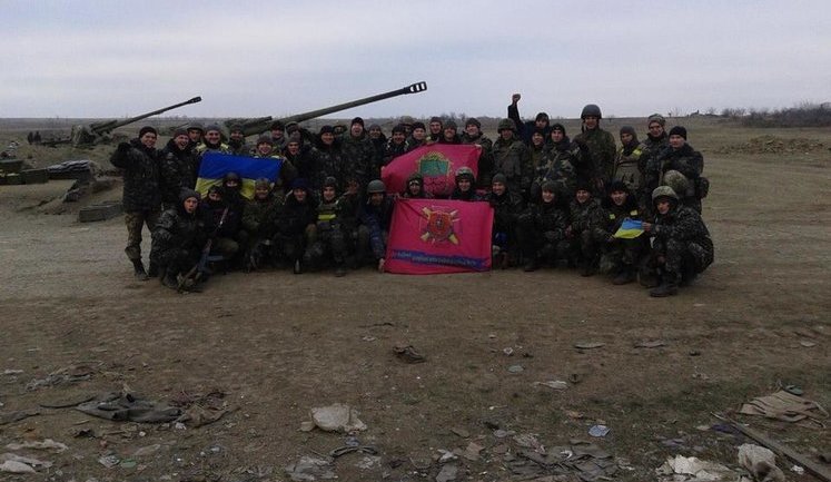 "Под Дебальцево враги согнали 70% своей техники: им поставили задачу взять его любой ценой", - комбат 55-ой бригады Андрей Денисов