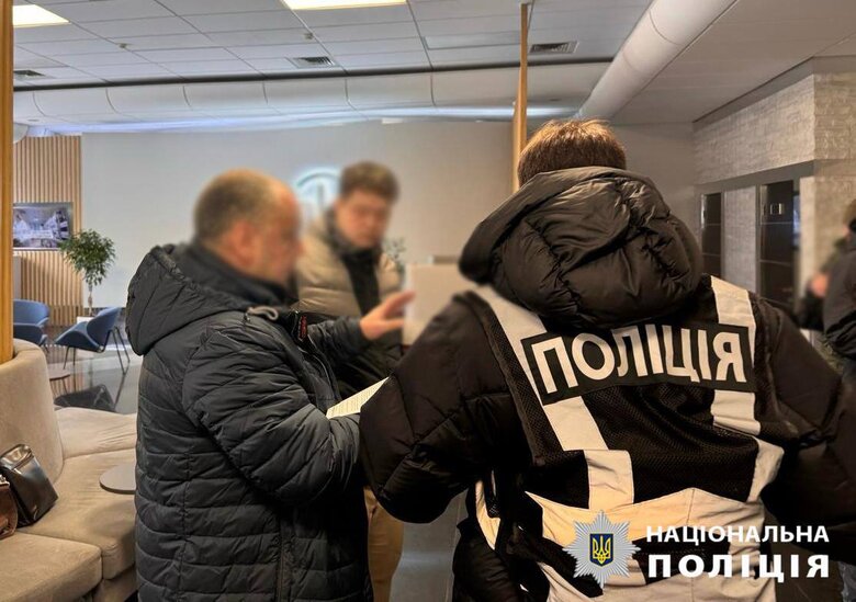 Полиция проводит обыски на фармпредприятиях Киева