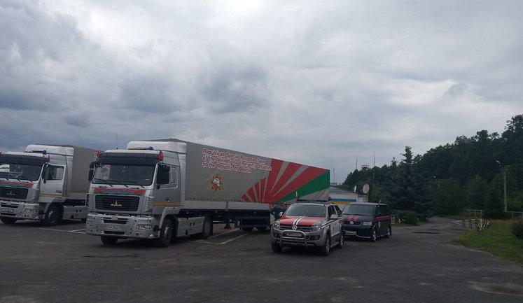 Білорусь передала українським рятувальникам гумдопомогу для ліквідації наслідків паводків, - ДСНС. ФОТО