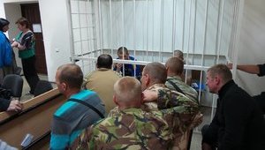 "Я визнаю свою провину і готовий понести покарання": суд за 20 місяців не розглянув жодного тому кримінальної справи бійця Смоляра, обвинуваченого в замаху на вбивство