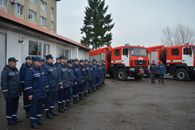 Підрозділи ДСНС Закарпаття отримали 5 сучасних спецавтомобілів 03 Підрозділи ДСНС Закарпаття отримали 5 сучасних спецавтомобілів 03