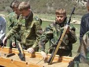 Власти РФ потребовали, чтоб все школьники умели пользоваться оружием