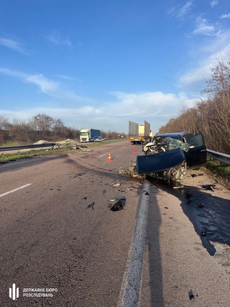 ДБР завершило розслідування двох смертельних аварій за участю військовослужбовців. Обвинувальні акти вже скеровано до суду.