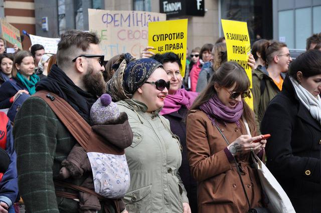 Police detains attackers of feminist rally held in downtown Kyiv 15 Police detains attackers of feminist rally held in downtown Kyiv 15