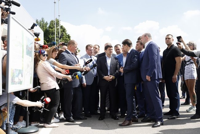 Зеленський і Філатов обговорили перспективи реконструкції Дніпровського аеропорту 02