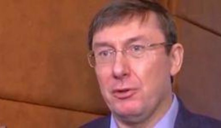 "Такие слухи или новости может комментировать либо сам Ярема, либо Порошенко", - Луценко о возможной отставке генпрокурора. ВИДЕО