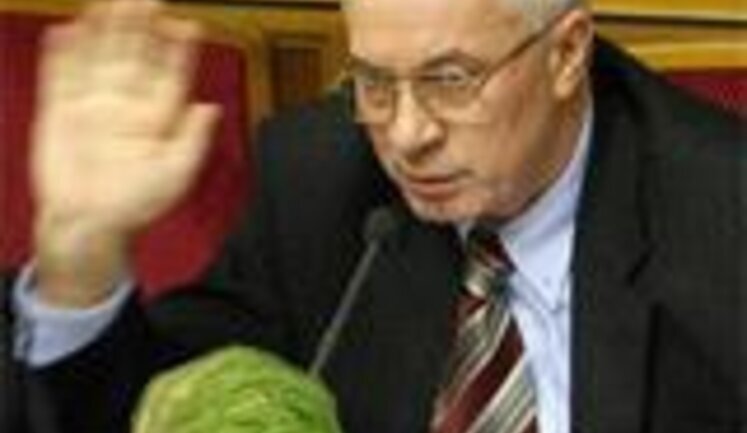 Кабмин повысил планы сборов в бюджет для налоговой и таможни на 3,2 миллиарда в месяц! Азаров "душит" бизнес похлеще Тимошенко...