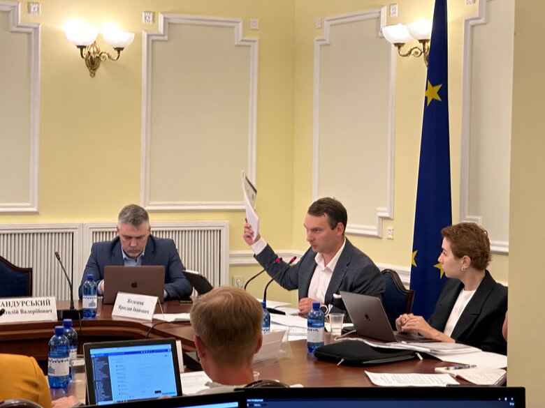 Скандал з куртками: де Міністерство оборони згрішило, а де маніпуляції 03