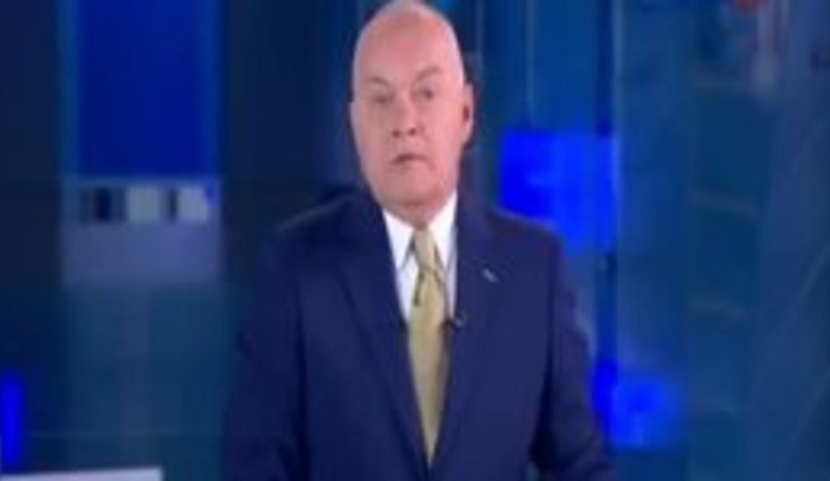 "Один озабоченный турок все время дрочил свой окурок. Пока ранней весной не слюбился с козой. Без всяких прелюдий, придурок", - пропагандист Кисельов читає вірші в прямому ефірі. ВІДЕО