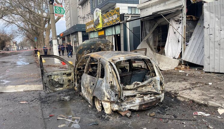 Consequences of today’s shelling of Kherson: 7 people died, 58 were injured, 18 are in serious condition. VIDEO
