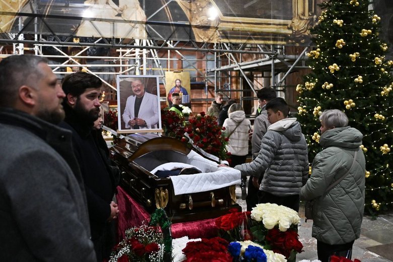 прощання з Гігою