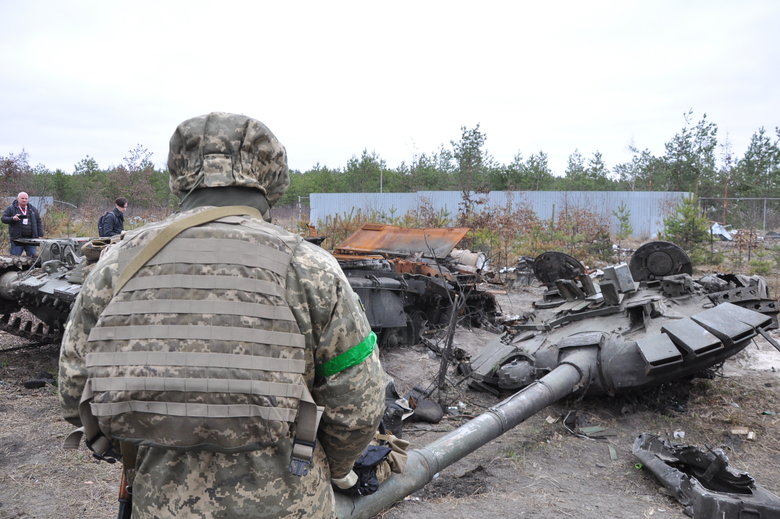 Russian occupiers equipment near Bucha destroyed 09
