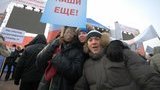 На митингах за Путина раздают деньги: "Мы пришли поддержать стабильность и кашку с мяском поесть". ВИДЕО.