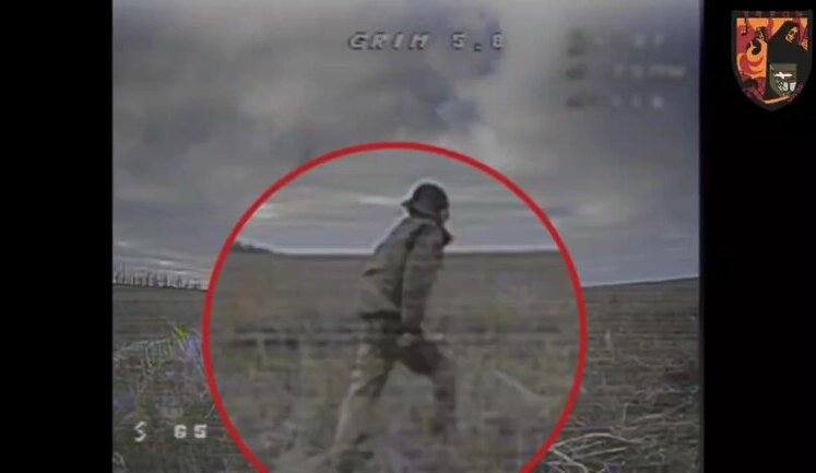 Ukrainian FPV drone flew directly into head of Russian invader in Kupiansk sector. VIDEO