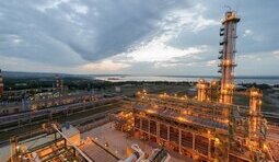 Безпілотники вдарили по Саратовському НПЗ у ніч на 3 листопада