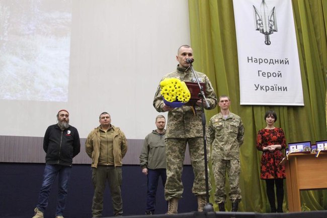 У Дніпрі нагородили робітників війни - Народних Героїв України 06