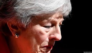 Мей підтримала зняття санкцій з Росії в ПАРЄ