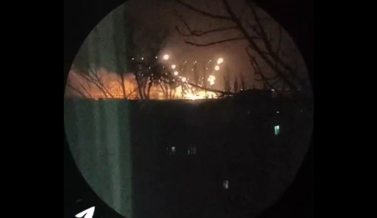 Уражено ворожий склад боєприпасів в окупованому Довжанську на Луганщині, - ЗМІ. ВIДЕО