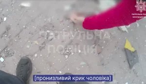 Russian attack on central Chernihiv: patrol officers evacuated and assisted wounded. VIDEO
