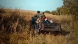 Бойцы "Апекса" на квадроцикле эвакуировали пожилую женщину с линии боестолкновения на Харьковщине. ВИДЕО