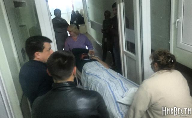 Невідомі побили депутата Миколаївської міськради Апанасенка: він госпіталізований із травмою голови 01