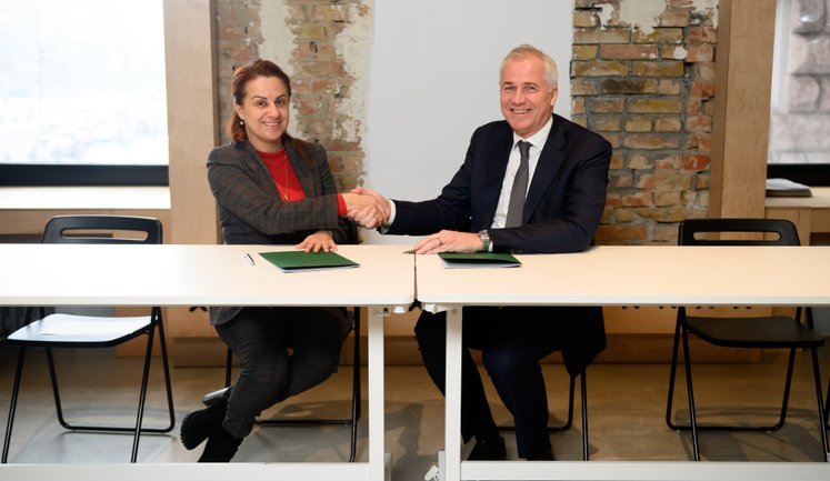 "Простори турботи" та фінансова освіта для ветеранів: "ПриватБанк" і Мінветеранів оголосили про стратегічне партнерство