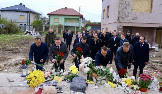 Сикорский прибыл с визитом во Львовскую область