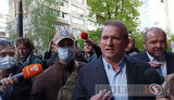 Неправильно говорить, что за Медведчука взялись при Ермаке. Лучше спросить, как часто он сам созванивался с кумом Путина, - нардеп Лерос