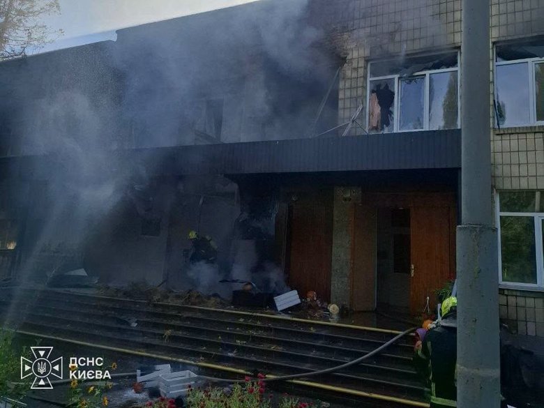 пошкоджено школу в Києві