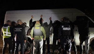 Через Тису в Венгрию за $8 тысяч: на Закарпатье разоблачена группа, которая переправляла мужчин за границу, - ГПСУ. ФОТОРЕПОРТАЖ