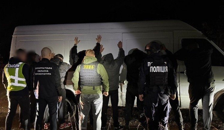 Через Тису в Венгрию за $8 тысяч: на Закарпатье разоблачена группа, которая переправляла мужчин за границу, - ГПСУ. ФОТОРЕПОРТАЖ