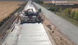 Гройсман показав ремонт дороги Дніпро - Решетилівка, яка "буде однією з найсучасніших в Україні". ВIДЕО