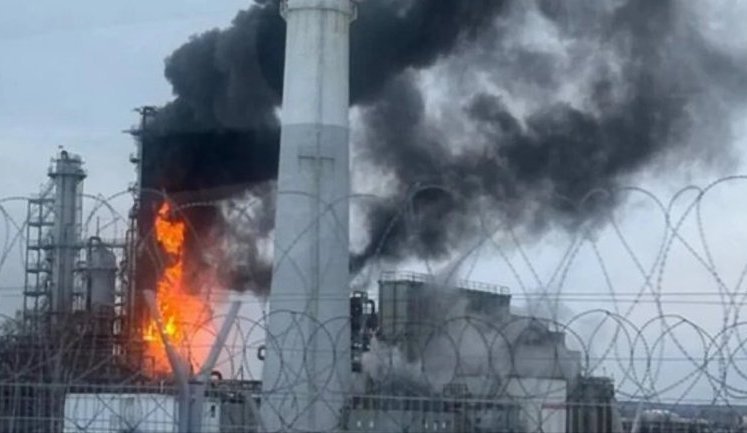 Ryazan oil refinery has shut down one of its units following drone attack, - Reuters