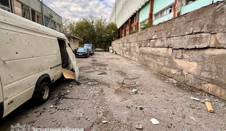 Росія атакувала склад у Запоріжжі: поранені троє людей. ФОТО