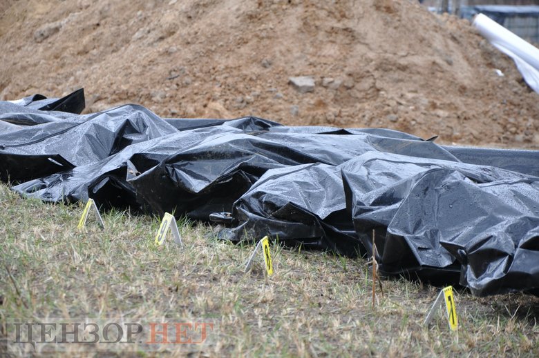 Exhumation of Ukrainians killed by occupiers began in Bucha 09