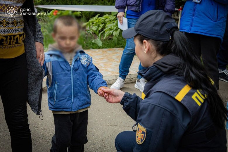 З прикордоння Харківщини евакуювали вже 8,8 тис. людей, - ДСНС