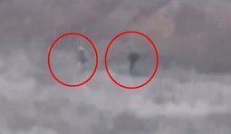 два окупанти перед влучанням дрона