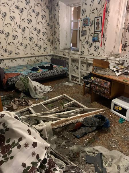 В Кременчугском районе от ракеты образовалась воронка 04